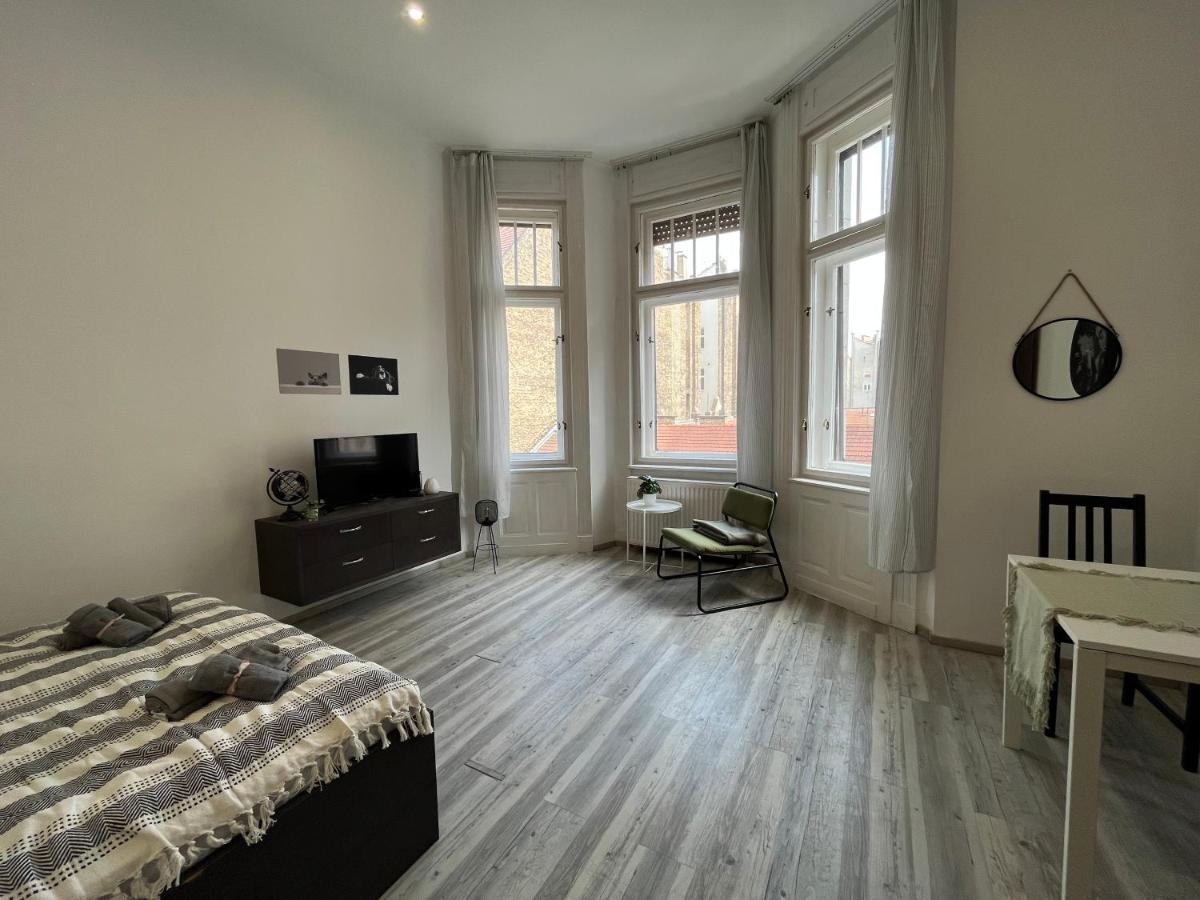 D58 Superior Apartments In The City Center Budapest Exteriör bild