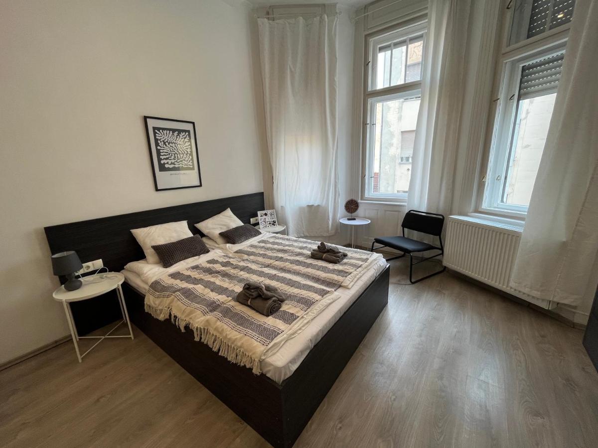 D58 Superior Apartments In The City Center Budapest Exteriör bild